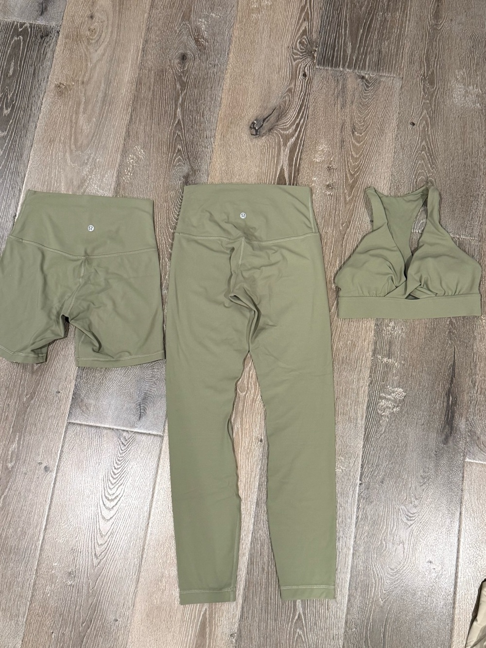 lululemon athletica light green bra and align legging 3 PIECE SET size 4